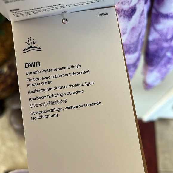 Brand New The North Face Hydrenaline Purple Zippered Pullover Windbreaker Jacket - Picture 13 of 16